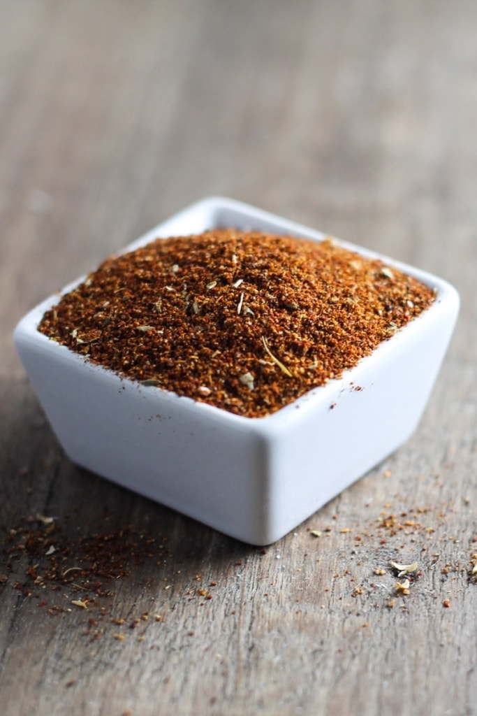 A dish of garlic and onion-free taco seasoning