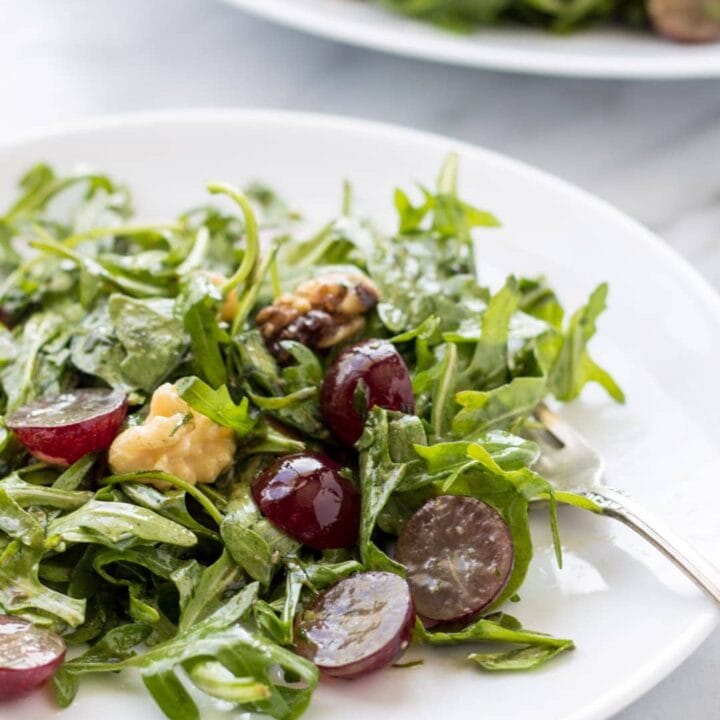 Low FODMAP Arugula and Grape Salad