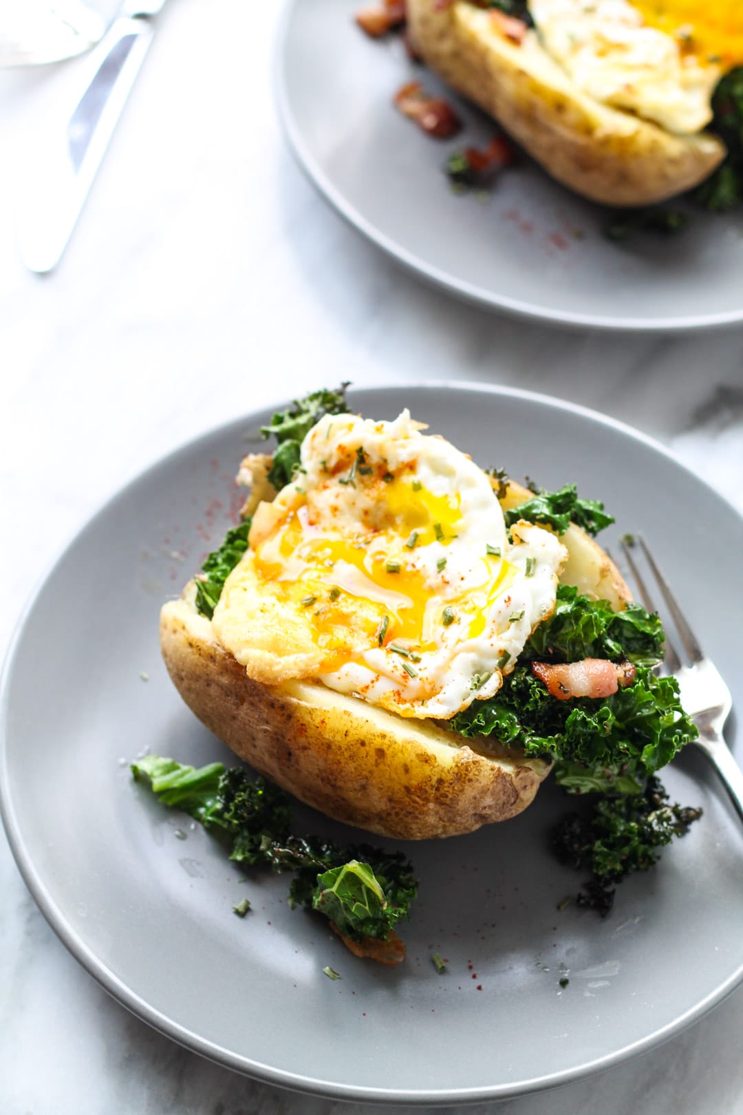 Low FODMAP Breakfast Stuffed Potato with Kale Fun