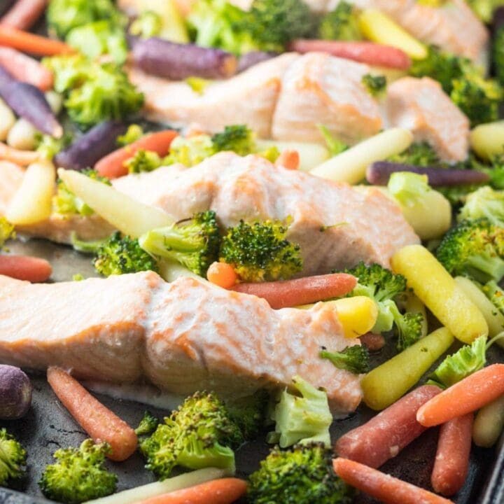 Low FODMAP Salmon, Broccoli and Carrots