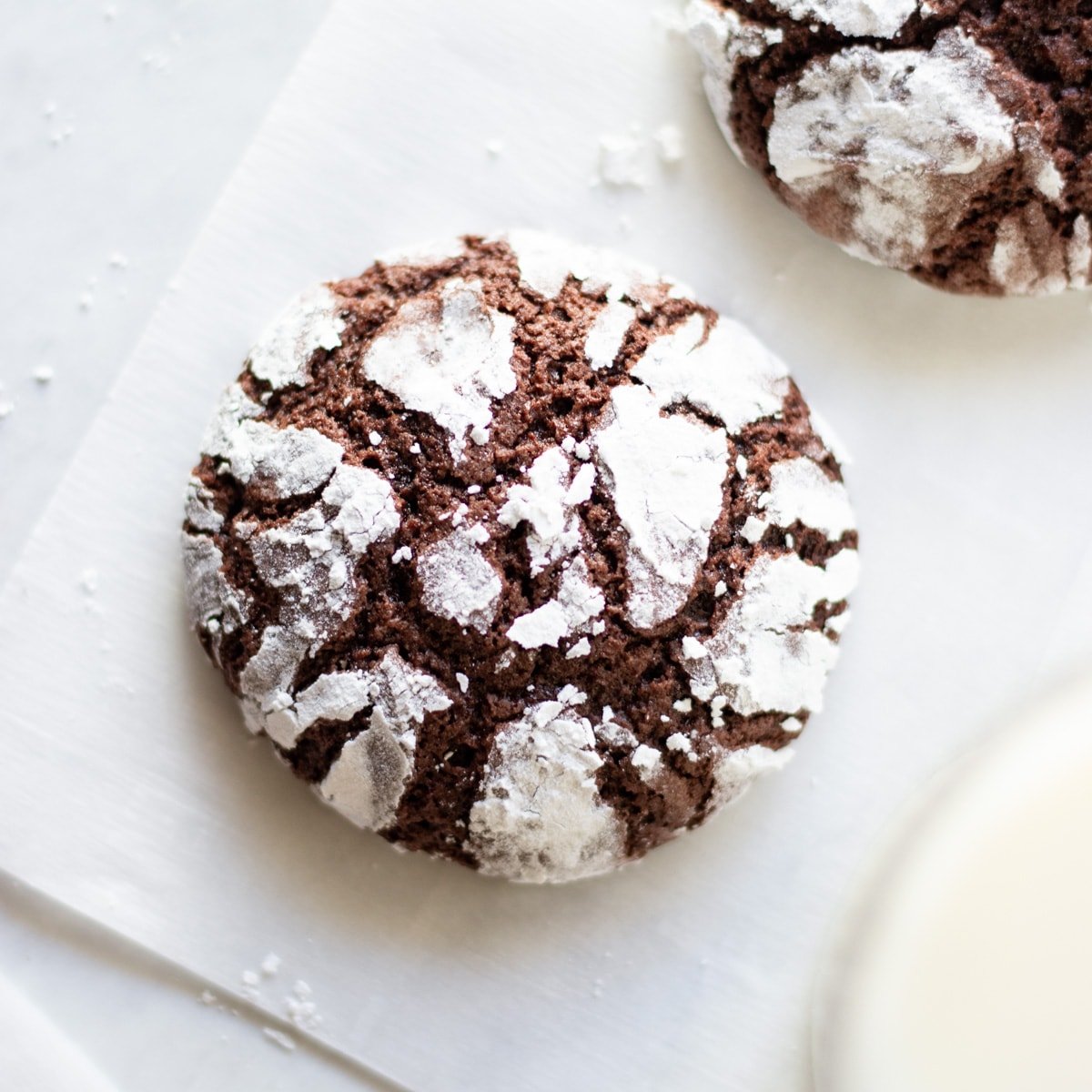 single baked cocoa crinkle cookie
