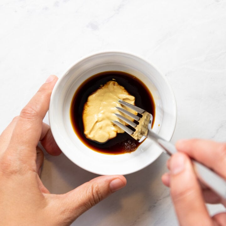 Low FODMAP Walnut Crusted Salmon Fun Without FODMAPs